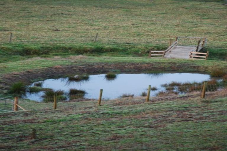 Photo of property in 37 Valley Road, Hikurangi, 0114