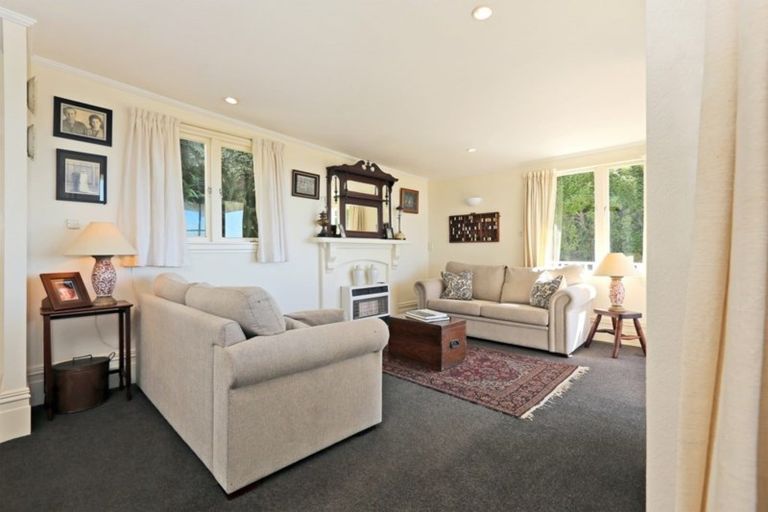 Photo of property in 21 Havelock Road, Hospital Hill, Napier, 4110