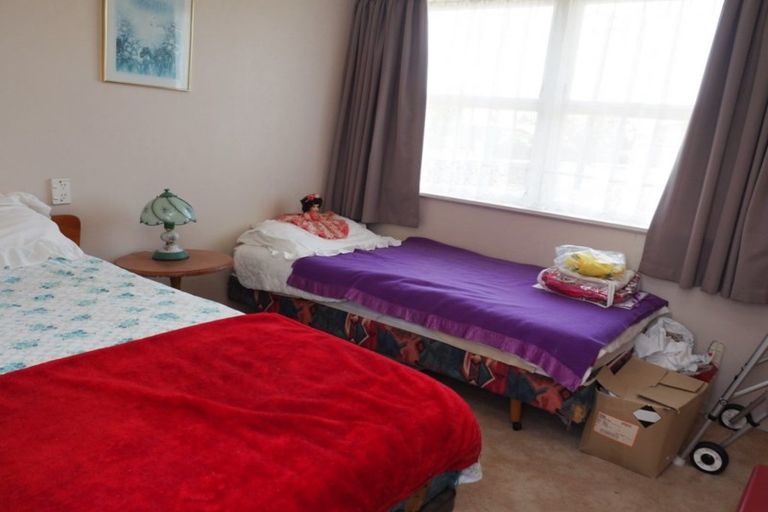 Photo of property in 6 Selwyn Street, Levin, 5510