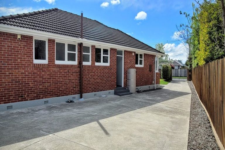 Photo of property in 19 Flay Crescent, Burnside, Christchurch, 8053