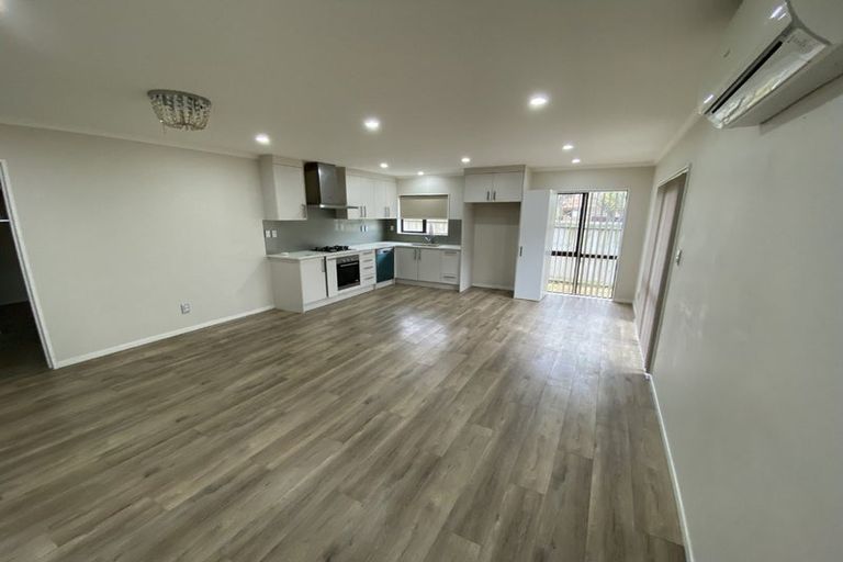 Photo of property in 1 Deepak Lane, Papatoetoe, Auckland, 2025