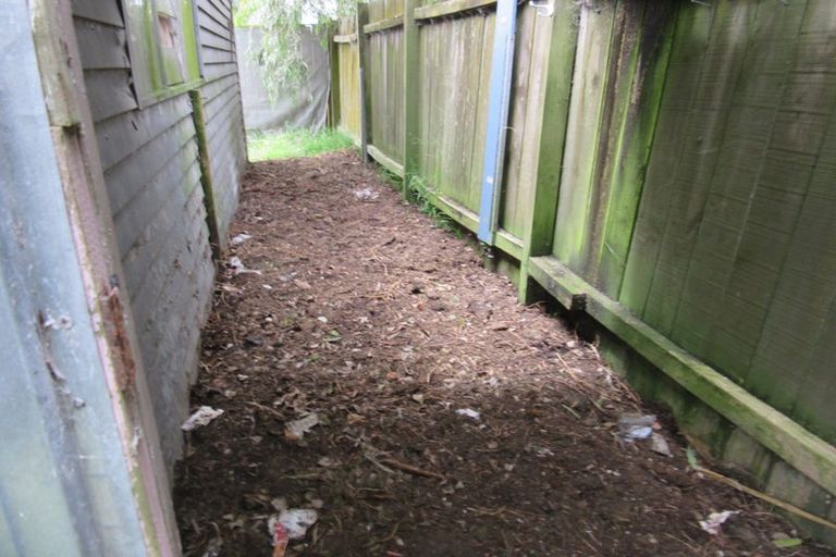 Photo of property in 14 Lindis Place, Mangere Bridge, Auckland, 2022