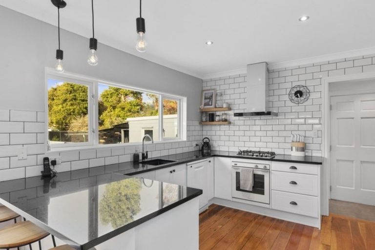 Photo of property in 27 Maclaren Street, Maymorn, Upper Hutt, 5018