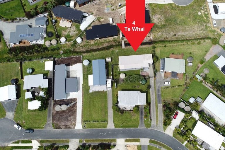 Photo of property in 4 Te Whai Street, Mangawhai Heads, Mangawhai, 0505