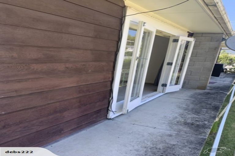 Photo of property in 20 Lake Road, Northcote, Auckland, 0627