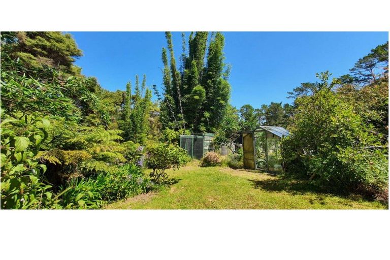 Photo of property in 4 Lavinia Place, Kawau Island, 0920