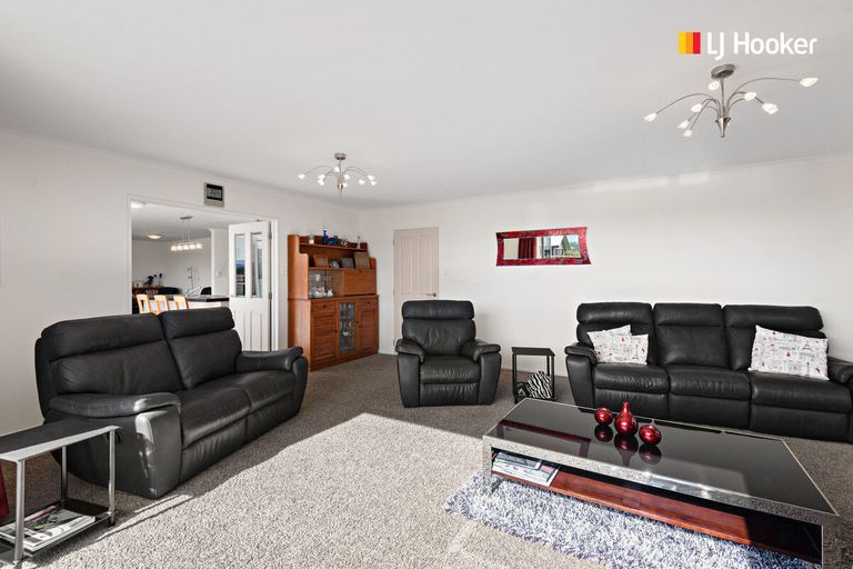 Photo of property in 24 William James Close, Mosgiel, 9024