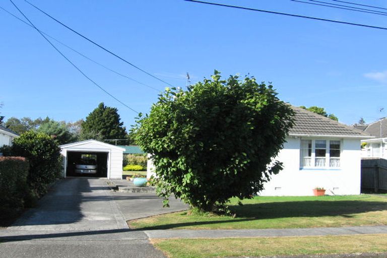 Photo of property in 5 Raukawa Grove, Trentham, Upper Hutt, 5018