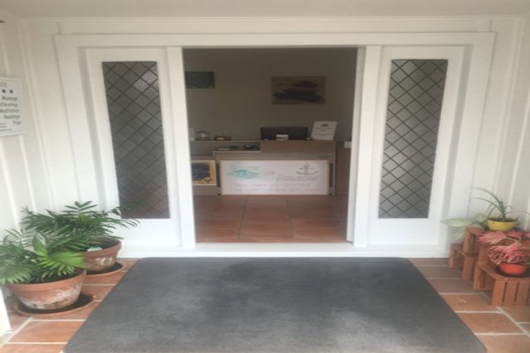 Photo of property in 119 Shakespeare Road, Milford, Auckland, 0620