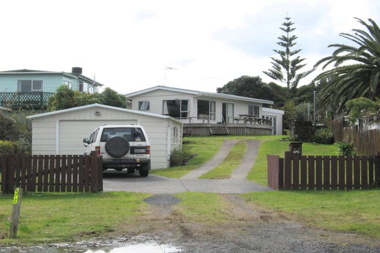 Photo of property in 172 Ocean Beach Road, Tairua, 3508