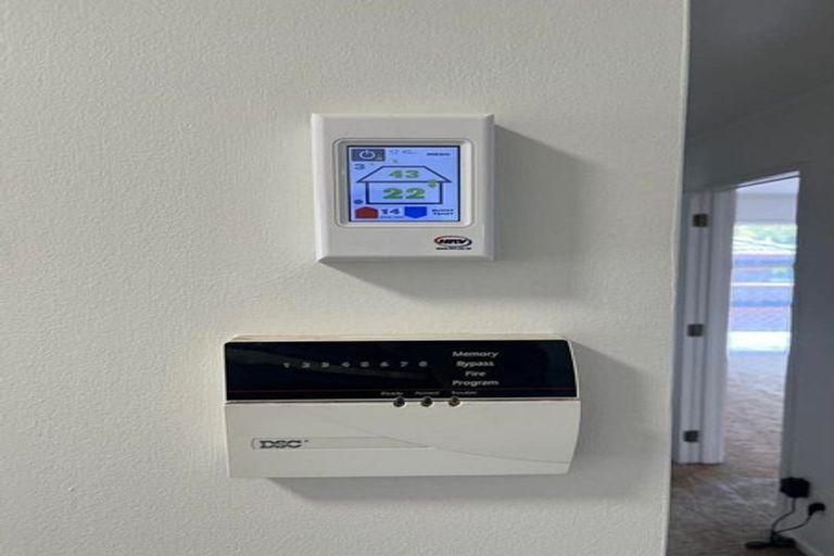 Photo of property in 2/107 Moore Street, Howick, Auckland, 2014