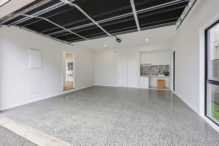Photo of property in 23b Sorrel Crescent, Bucklands Beach, Auckland, 2012