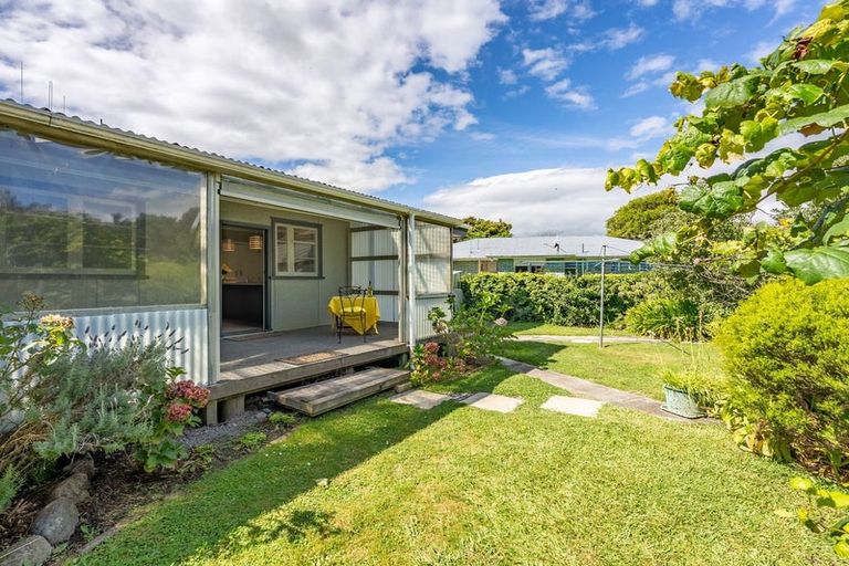 Photo of property in 173 Rangiuru Road, Otaki, 5512