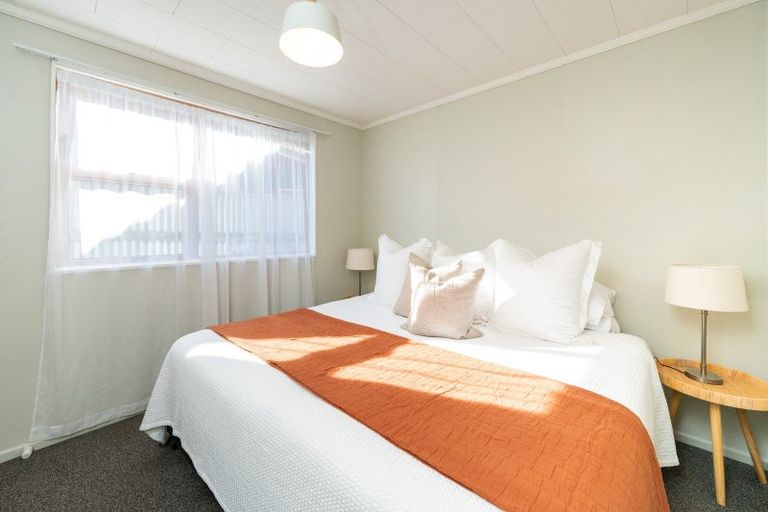 Photo of property in 25 Chester Street, Taradale, Napier, 4112