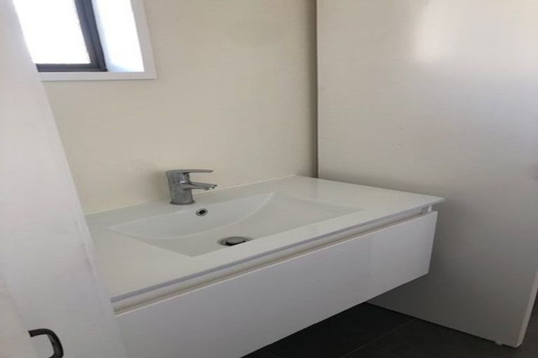 Photo of property in 93 Tremaine Avenue, Westbrook, Palmerston North, 4412