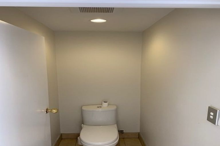 Photo of property in 3 Waipa Street, Birkenhead, Auckland, 0626