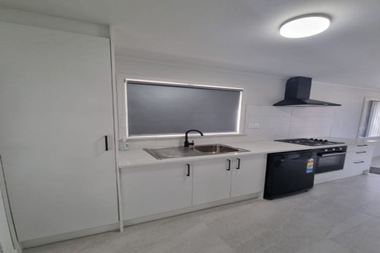 Photo of property in 11 Orchard Rise, Rosehill, Papakura, 2113