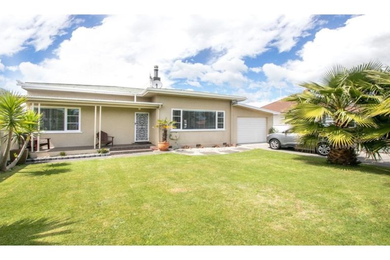 Photo of property in 8 Anzac Avenue, Onekawa, Napier, 4110