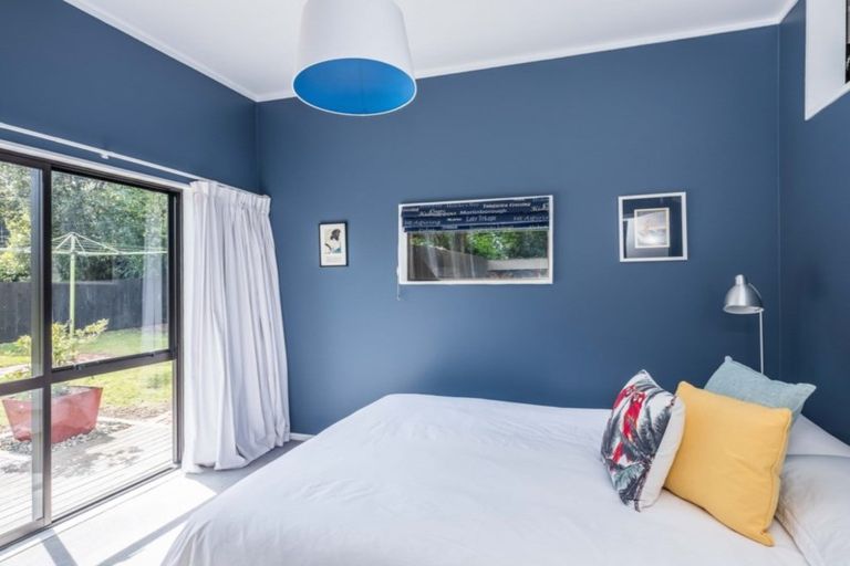 Photo of property in 9 Hona Street, Waikanae Beach, Waikanae, 5036