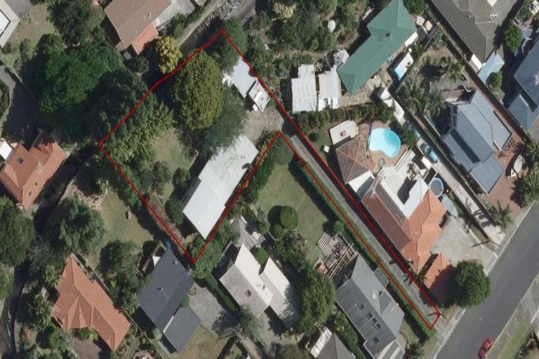 Photo of property in 9 Trafalgar Road, Milford, Auckland, 0620