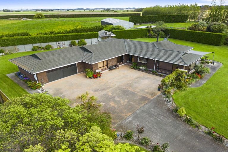Photo of property in 2923 State Highway 1, Sanson, Palmerston North, 4479