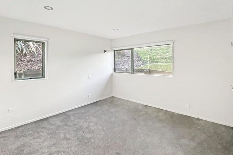 Photo of property in 71 Gills Road, Albany Heights, Auckland, 0632