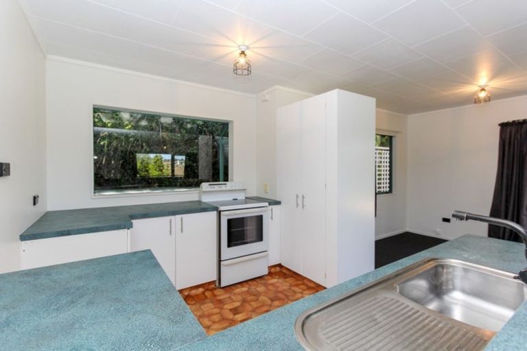 Photo of property in 89b Poplar Grove, Whalers Gate, New Plymouth, 4310