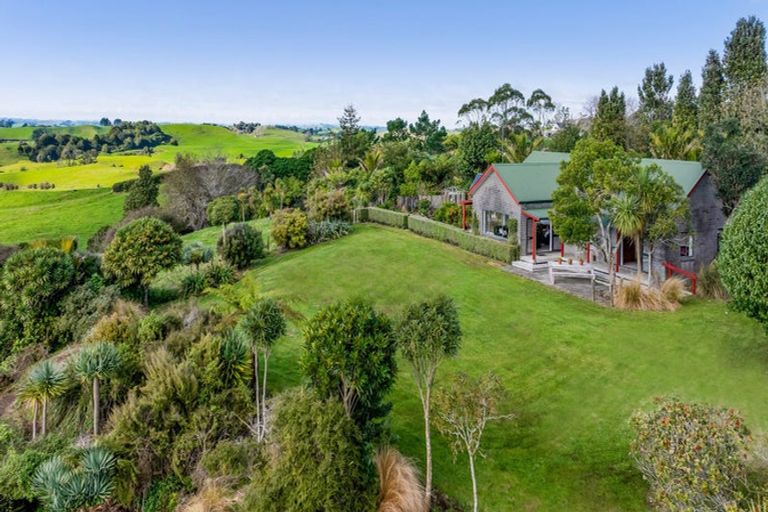 Photo of property in 569 Wortley Road, Waiongana, Inglewood, 4389