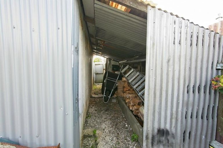 Photo of property in 22 Russell Street, Westport, 7825