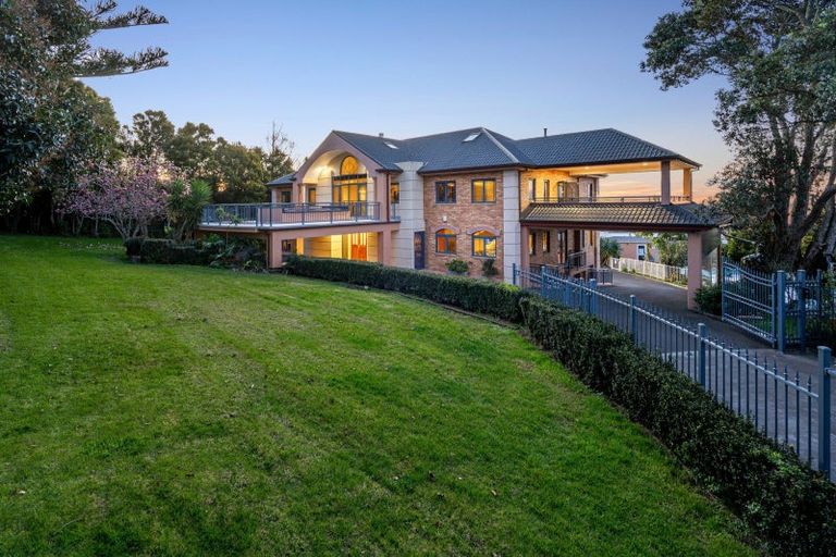 Photo of property in 156 Redoubt Road, Flat Bush, Auckland, 2019