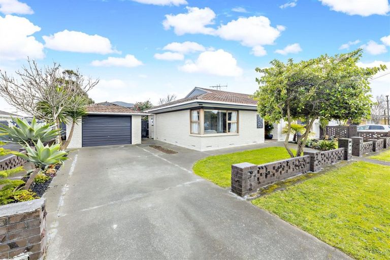 Photo of property in 16 Motatau Road, Papatoetoe, Auckland, 2025