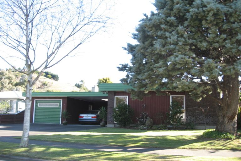 Photo of property in 16 Moorhouse Street, Taradale, Napier, 4112