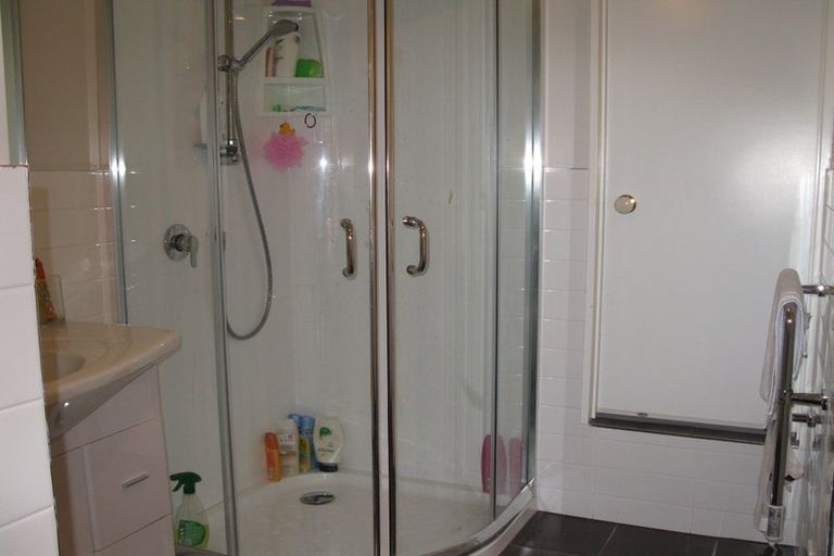 Photo of property in 31 Haseler Crescent, Howick, Auckland, 2014