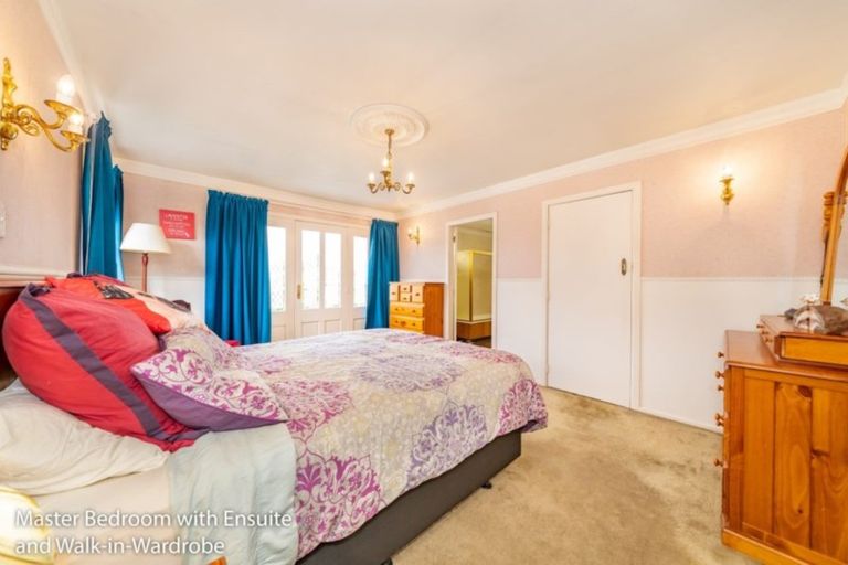 Photo of property in 52 Brentwood Street, Trentham, Upper Hutt, 5018