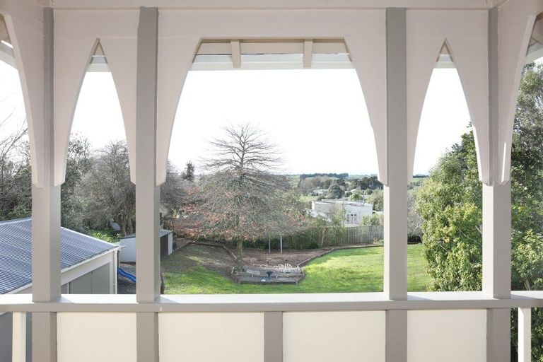 Photo of property in 110 Hastings Street, Halcombe, Feilding, 4779