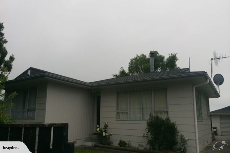 Photo of property in 3 Bryce Place, Kelvin Grove, Palmerston North, 4414