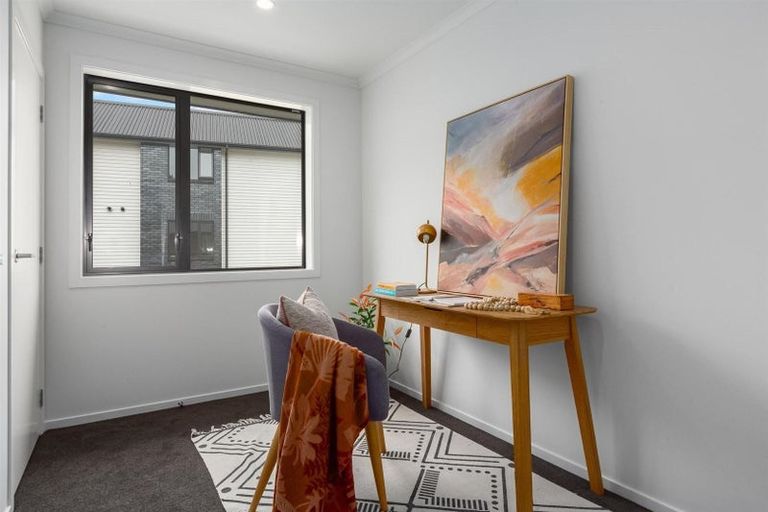 Photo of property in 27 Oakum Road, Whitby, Porirua, 5024