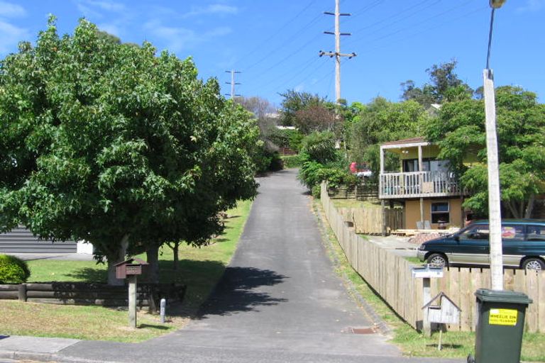 Photo of property in 31 Santiago Crescent, Unsworth Heights, Auckland, 0632