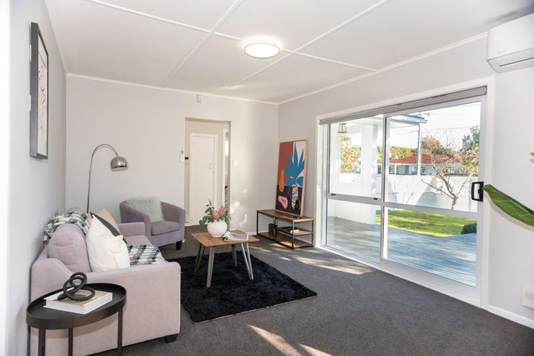 Photo of property in 8 Fenwick Crescent, Hillcrest, Hamilton, 3216