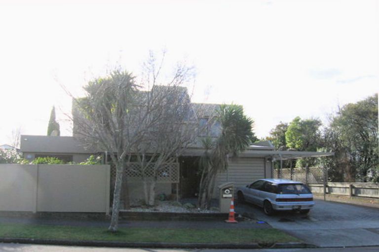 Photo of property in 16b Montgomery Terrace, Hokowhitu, Palmerston North, 4410