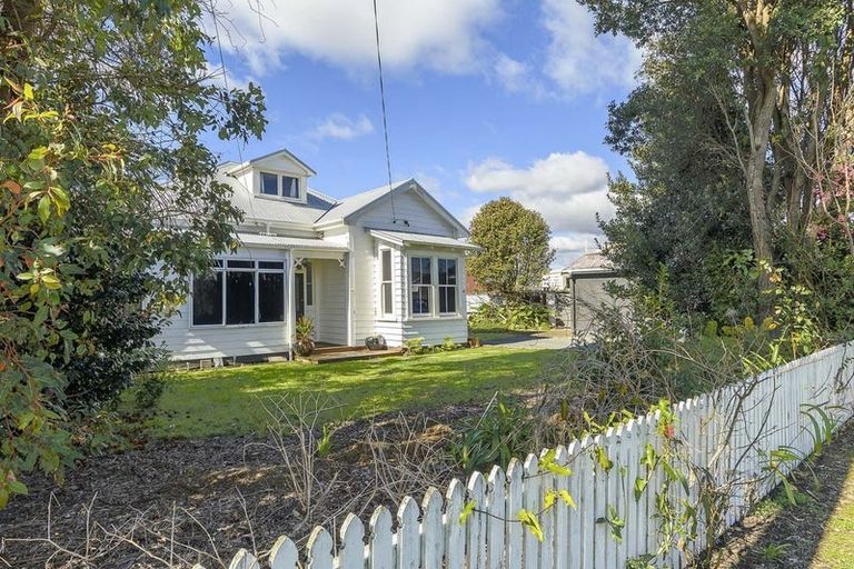 Photo of property in 27 King Street, Te Puke, 3119
