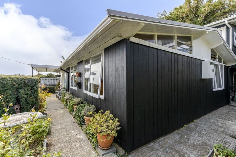 Photo of property in 189 Tukapa Street, Westown, New Plymouth, 4310