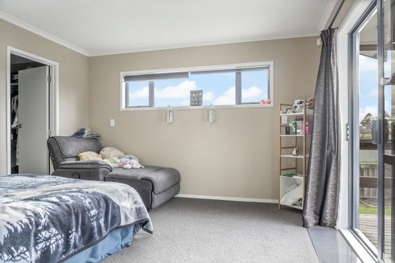 Photo of property in 28 Tennyson Drive, Owhata, Rotorua, 3010
