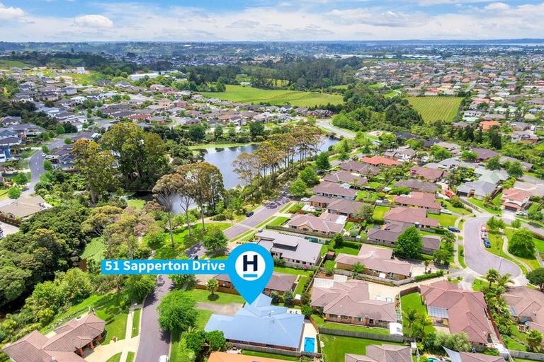 Photo of property in 51 Sapperton Drive, Henderson, Auckland, 0612