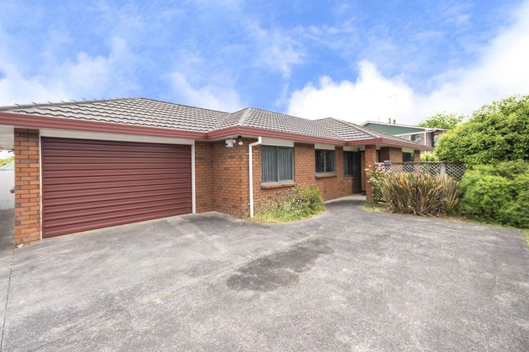 Photo of property in 9 Collie Road, Pukekohe, 2120