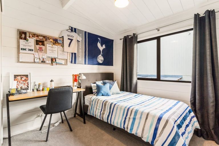 Photo of property in 32 Mcdowell Crescent, Hillcrest, Auckland, 0627