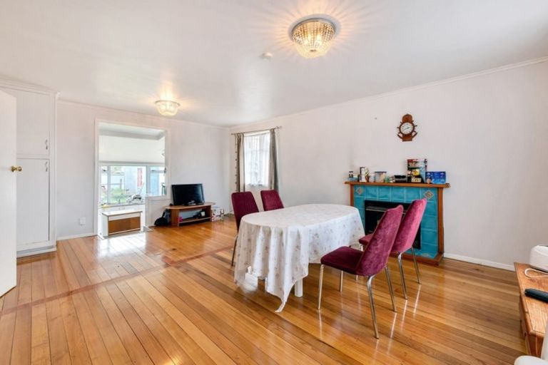 Photo of property in 144 Hepburn Road, Glendene, Auckland, 0602