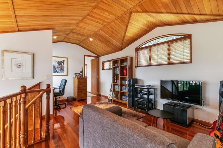 Photo of property in 134h Rangatira Road, Beach Haven, Auckland, 0626