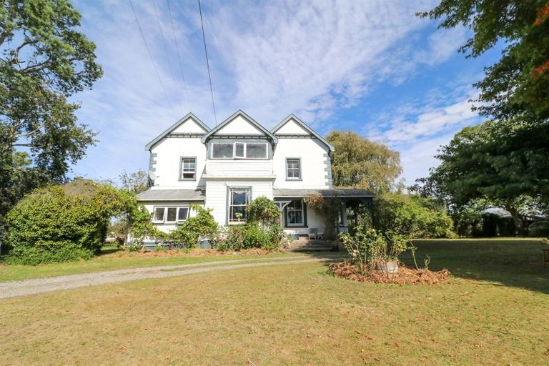 Photo of property in 166 Barton Road, Fairview, Timaru, 7974