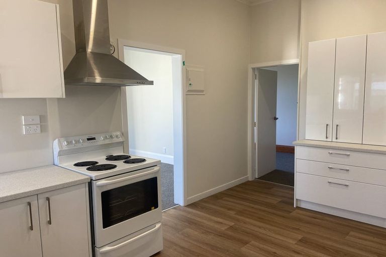 Photo of property in 2/33 Richmond Grove, Woburn, Lower Hutt, 5010